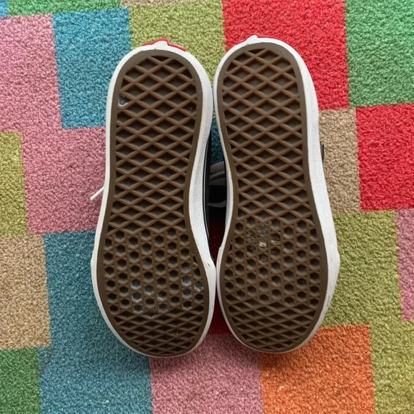 Classic Black and White VANS - Picture 7 of 8